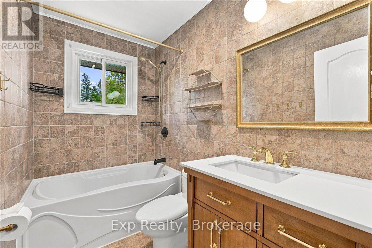 5 Kidd Avenue, Quinte West, ON photo 22