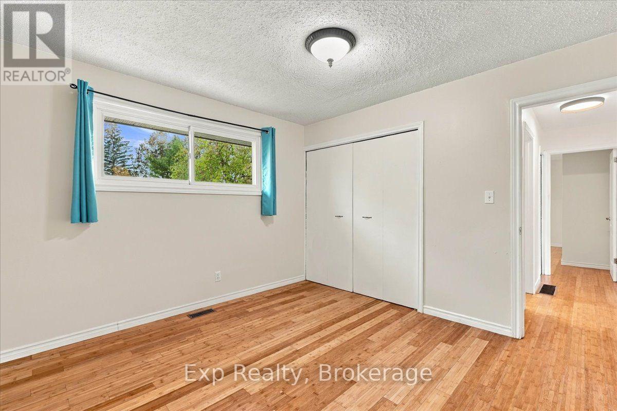 5 Kidd Avenue, Quinte West, ON photo 18