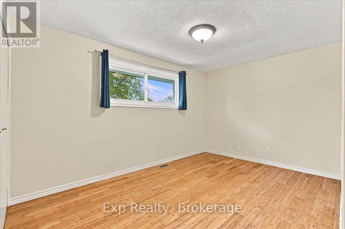 5 Kidd Avenue, Quinte West, ON photo 20