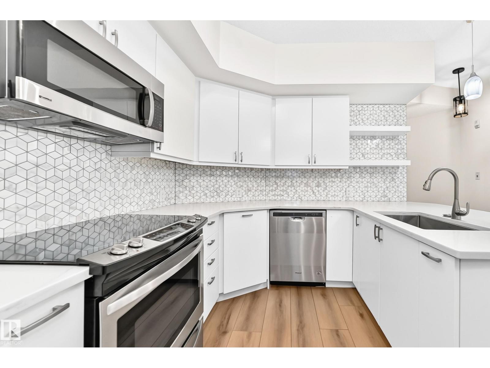 #707 10108 125 ST NW, Edmonton — photo 13