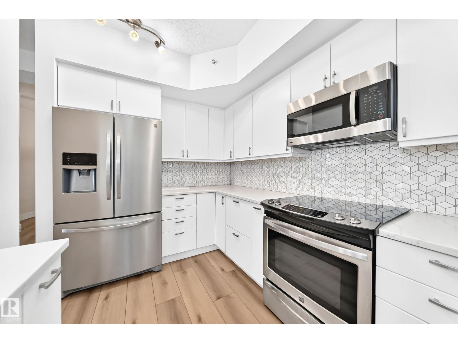 #707 10108 125 ST NW, Edmonton — photo 16