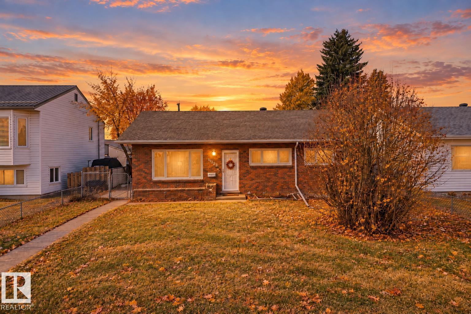 13028 134 ST NW, Edmonton, Alberta, T5L1V8