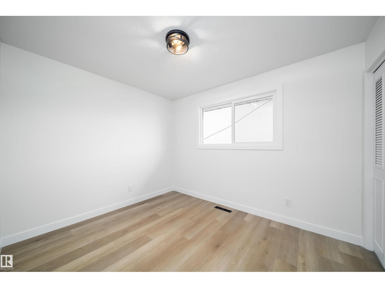 7807 144 AV NW, Edmonton — photo 21