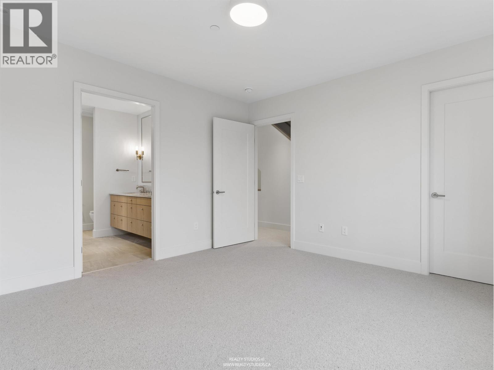 1 3058 W 34th Avenue, Vancouver — photo 20