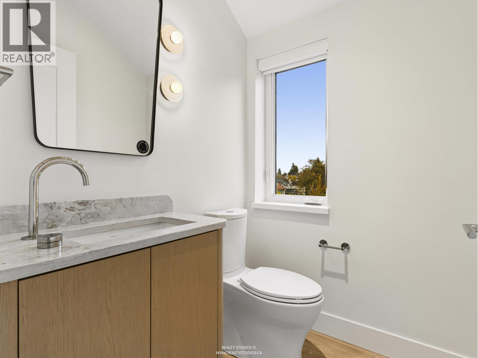 1 3058 W 34th Avenue, Vancouver — photo 27