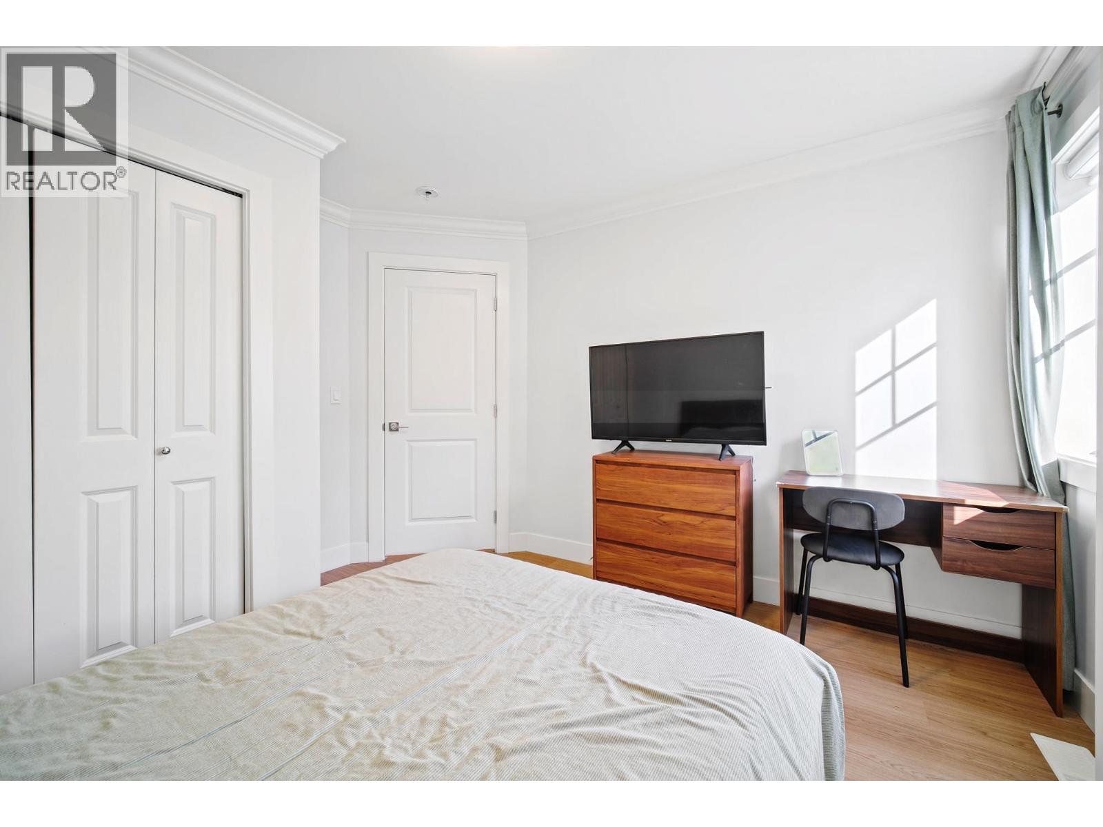 #42-9211 MCKIM Way, Richmond