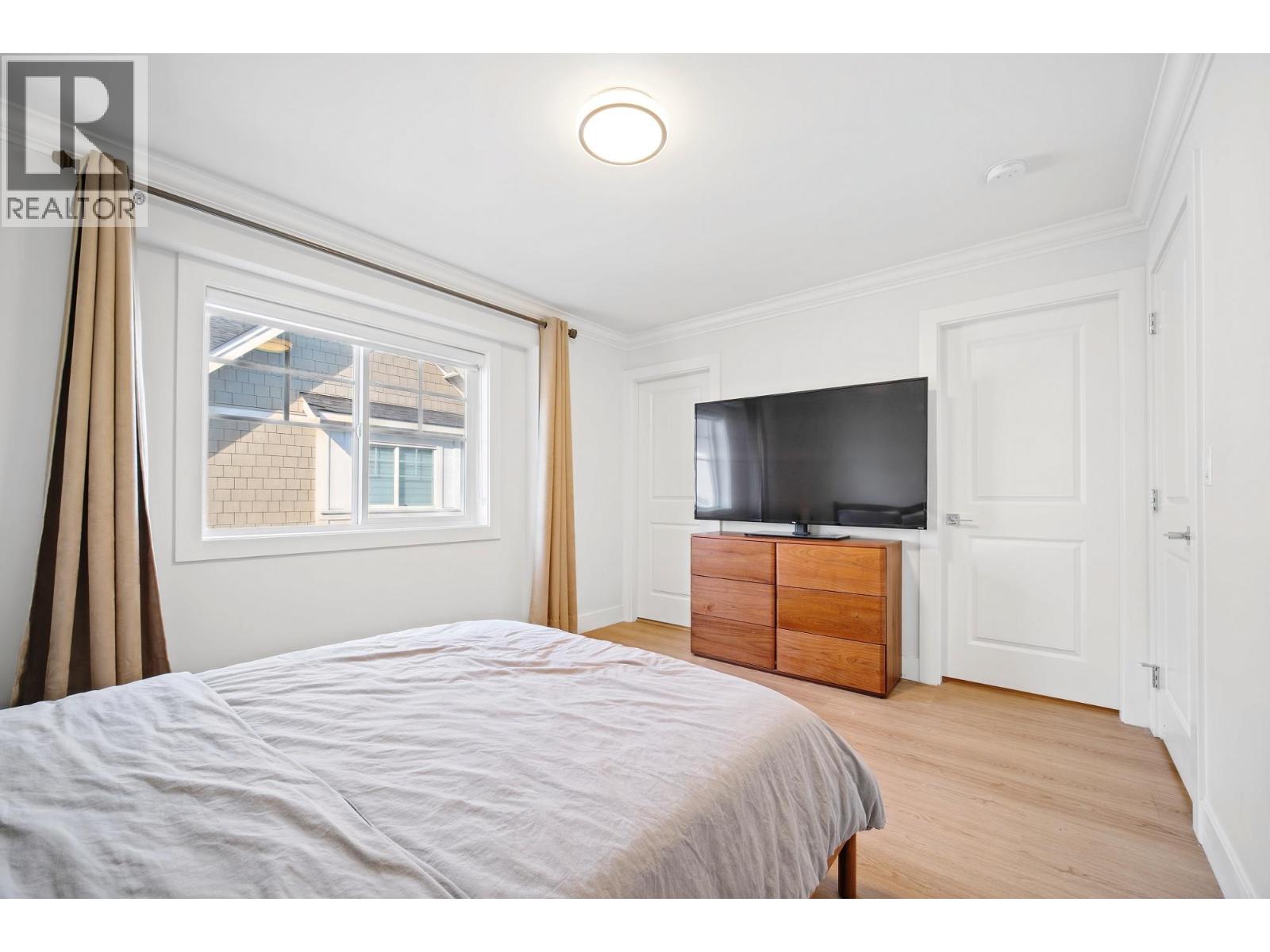 #42-9211 MCKIM Way, Richmond