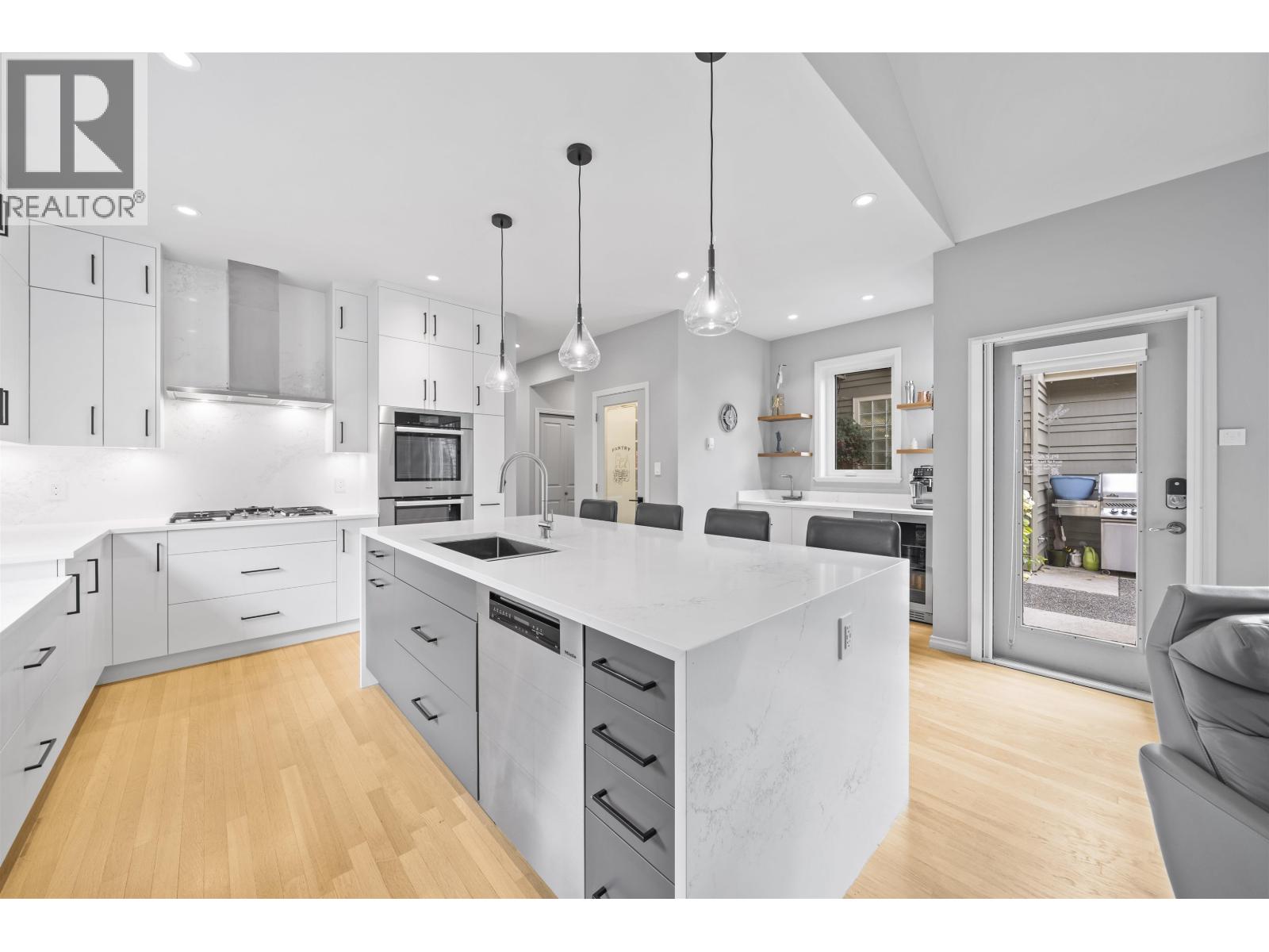 #106-6505 3 Avenue, Delta