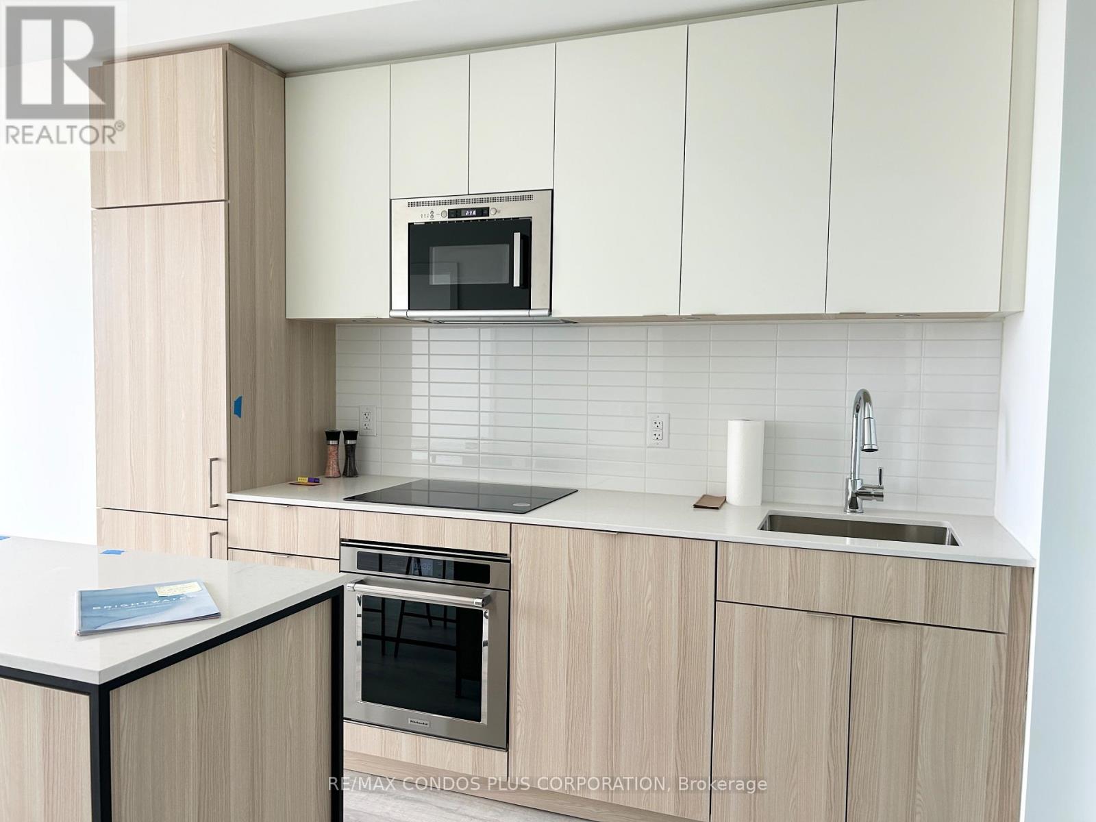320 - 220 MISSINNIHE WAY, Mississauga (Port Credit) — photo 4