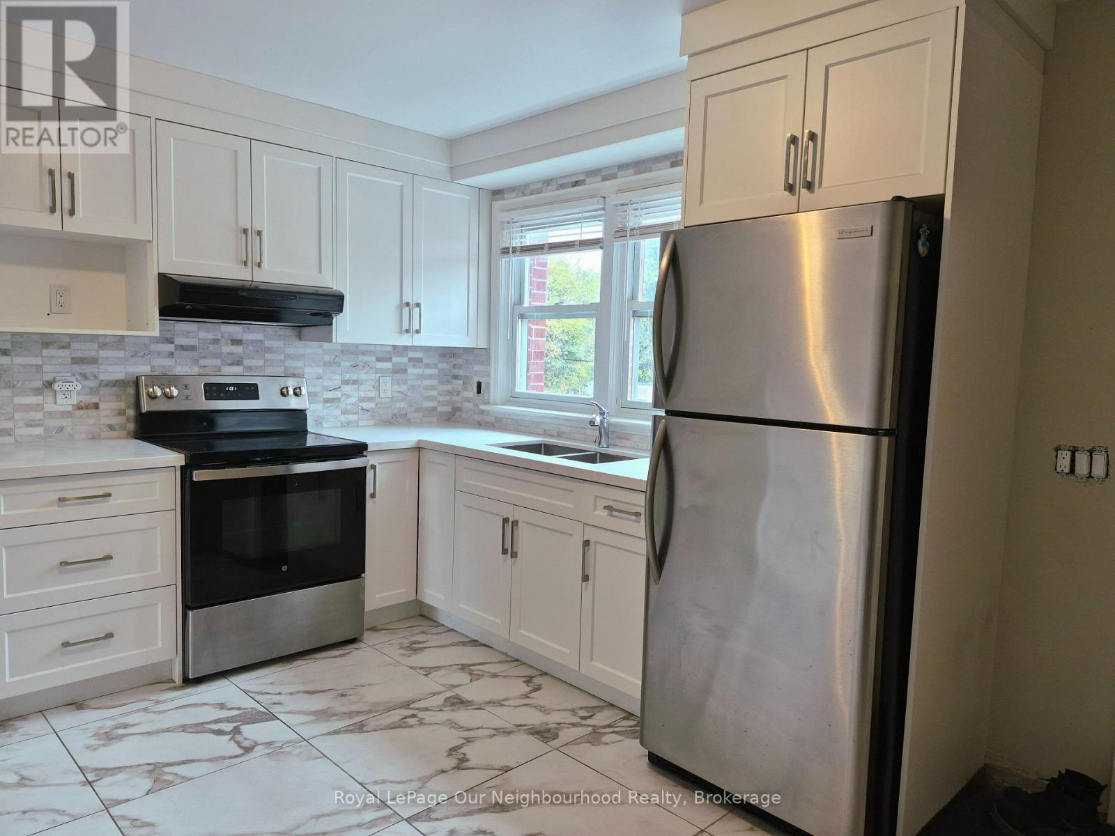 2 - 855 SIMCOE STREET N, Oshawa (Centennial) — photo 2