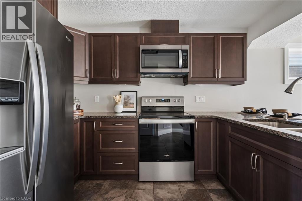 63 E YORK Street E, Elora — photo 10