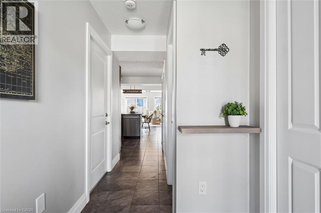 63 E YORK Street E, Elora — photo 4