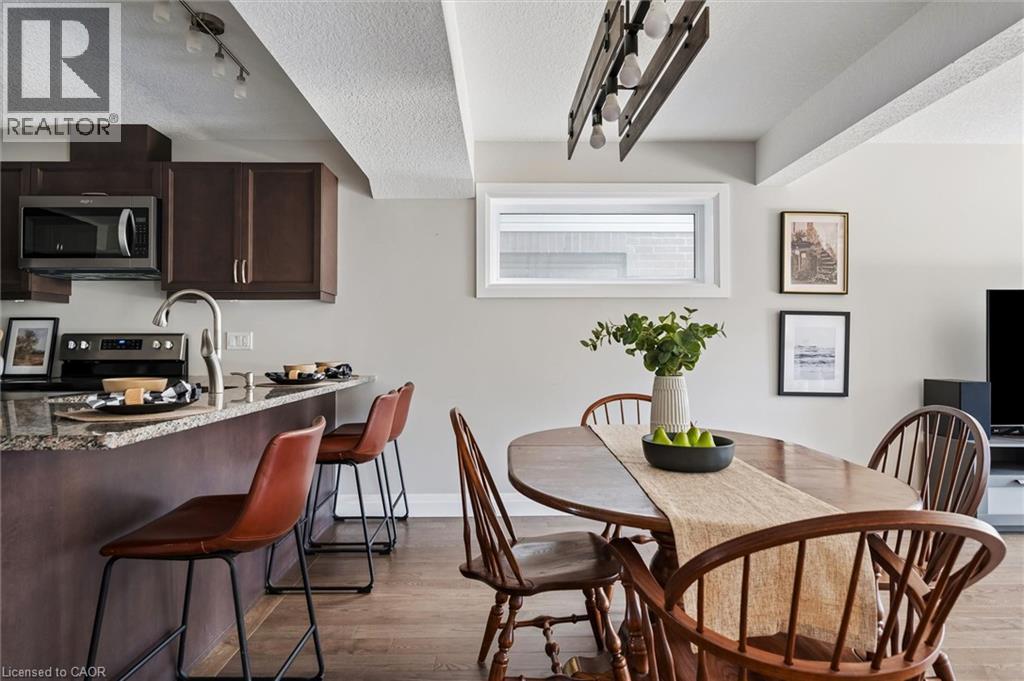 63 E YORK Street E, Elora — photo 6