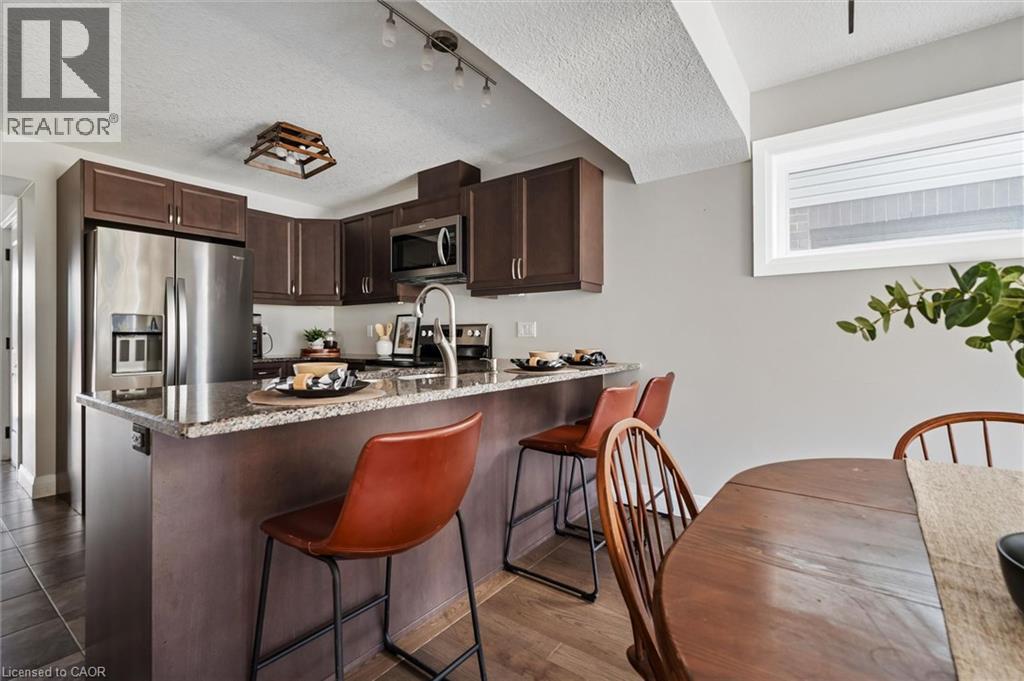 63 E YORK Street E, Elora — photo 7