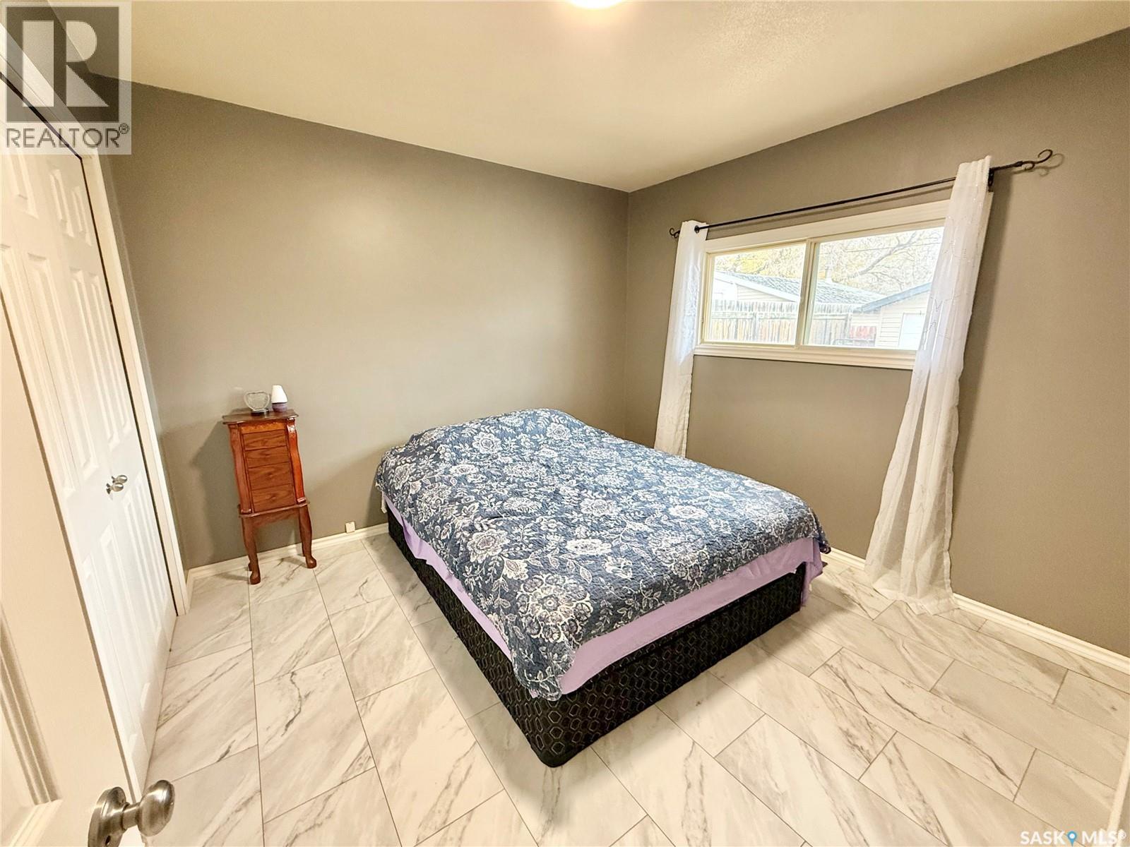 64 10th STREET NE, Weyburn — photo 15