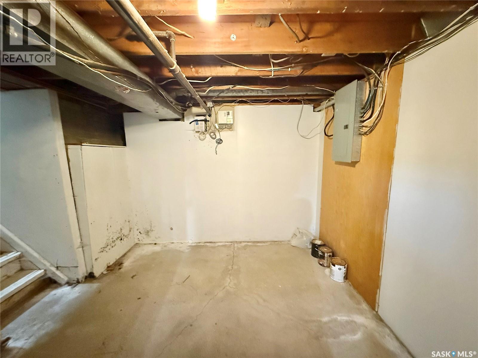 64 10th STREET NE, Weyburn — photo 26