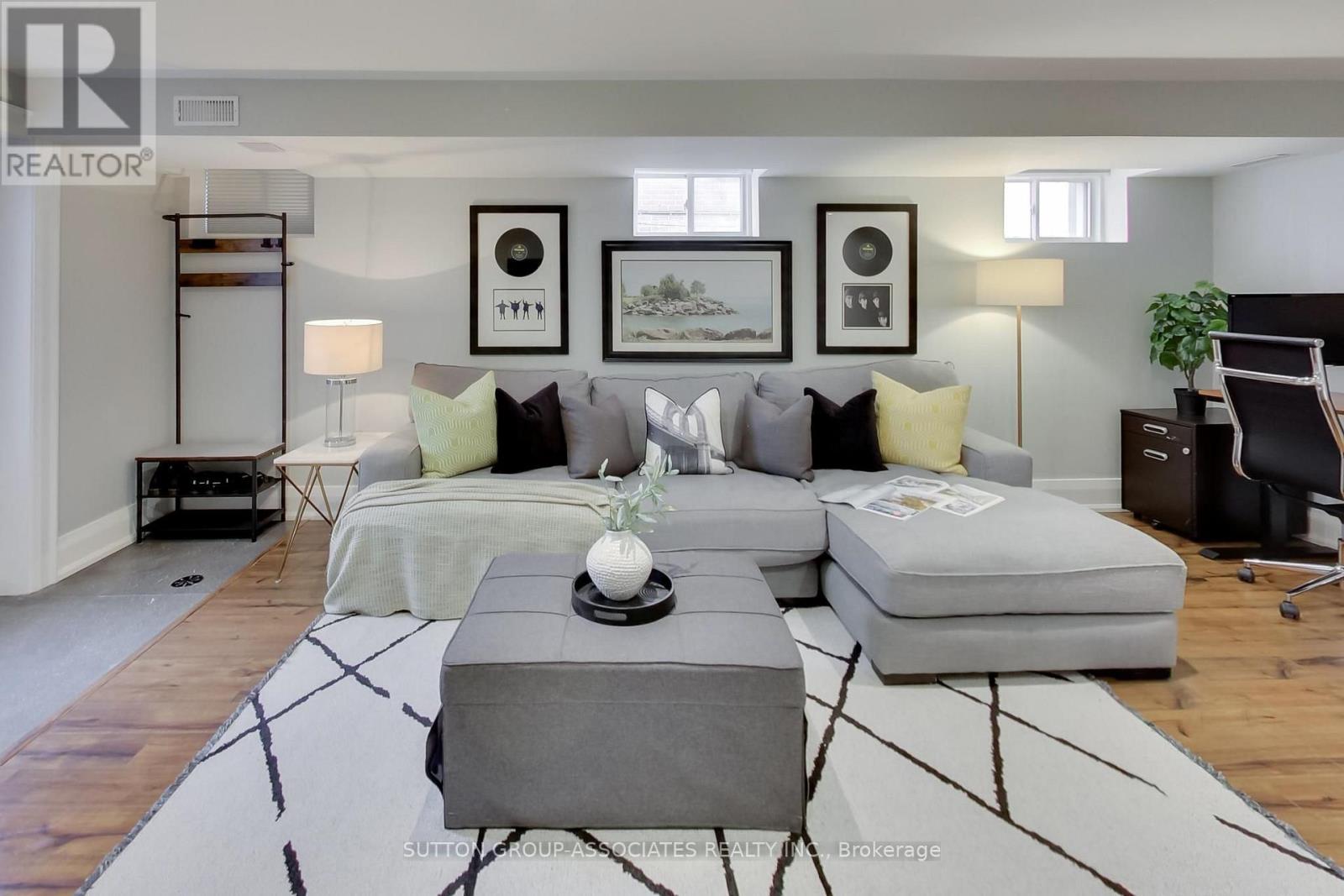 191 ROSEMOUNT AVENUE - 31