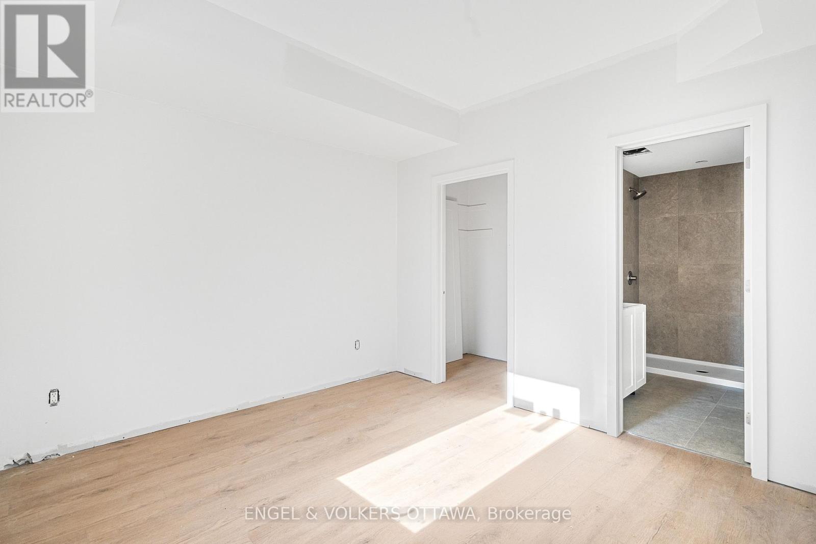 Commercial Condos for Rent in Ottawa – B – 422 HARTLEIGH AVENUE, Ottawa – By Peter Sagos - Image 14
