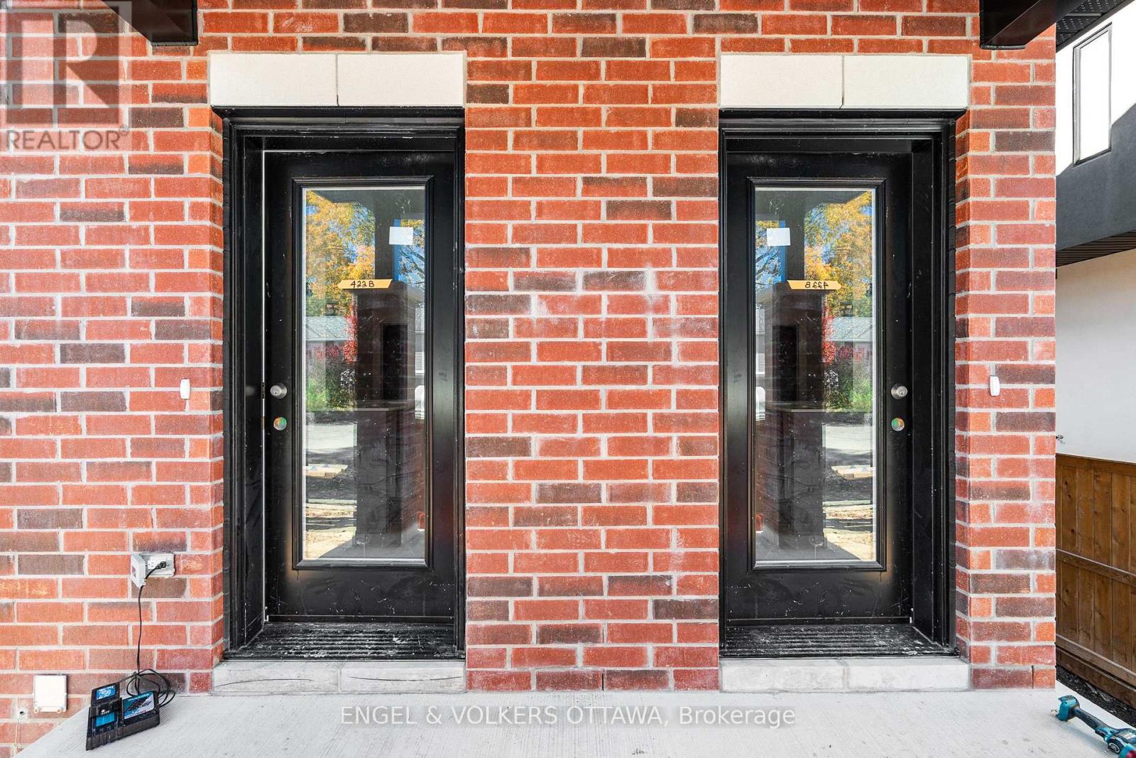 B - 422 HARTLEIGH AVENUE, Ottawa — photo 3