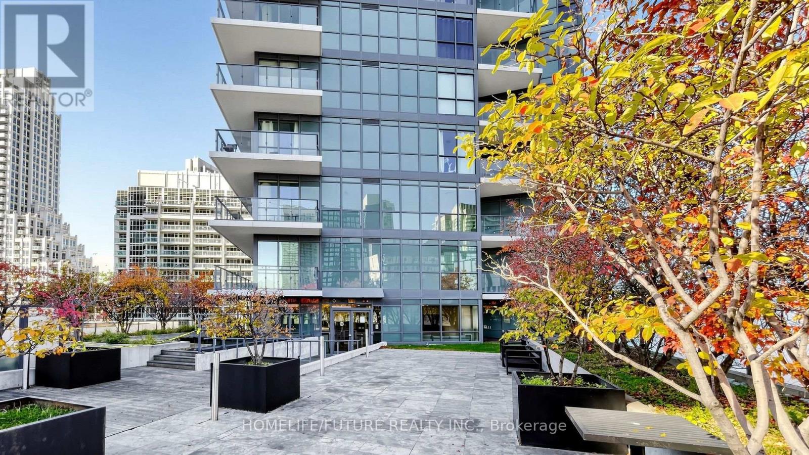 #1005 50 BRUYERES MEWS - 49