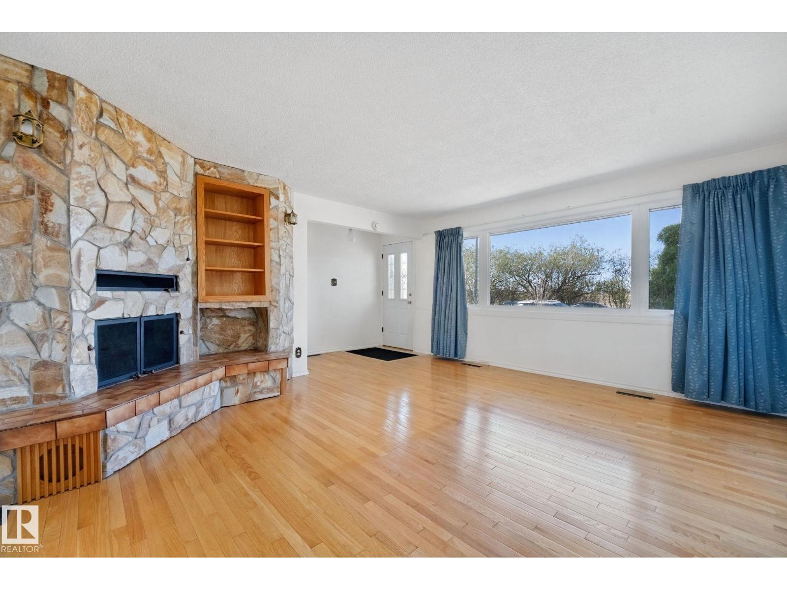 Property photograph 6 for MLS E4514616