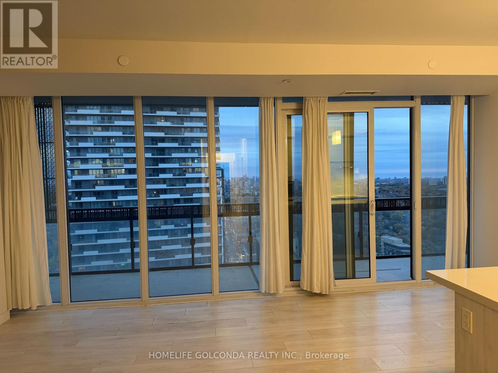 #3502 8 EGLINTON AVENUE E - 16