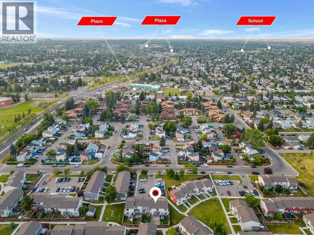 33, 5425 Pensacola Crescent SE photo 3