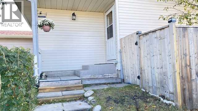44 Falwood Crescent NE, Calgary — photo 4