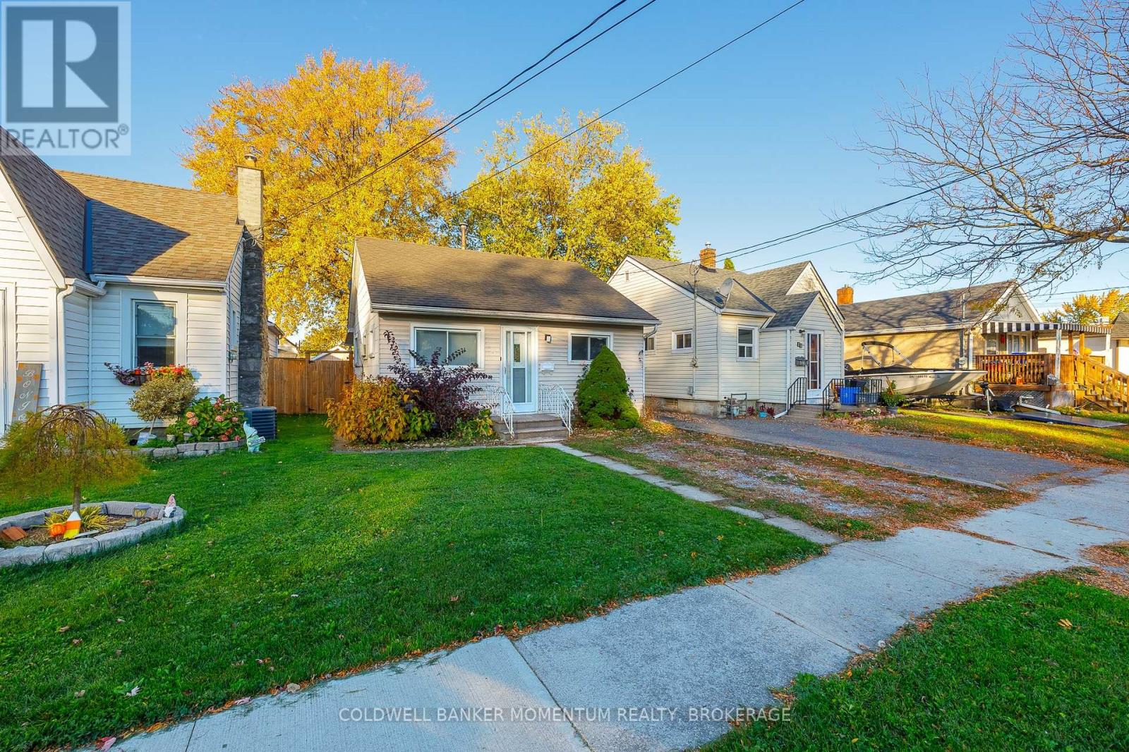 15 WALLACE AVENUE S, Welland (Lincoln/Crowland) — photo 4