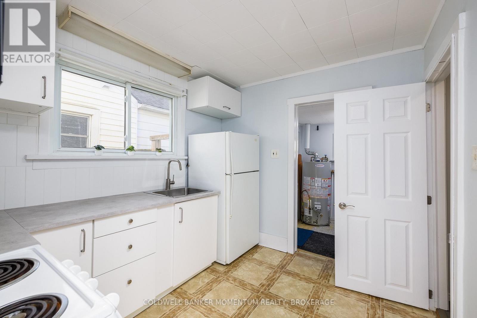 15 WALLACE AVENUE S, Welland (Lincoln/Crowland) — photo 9