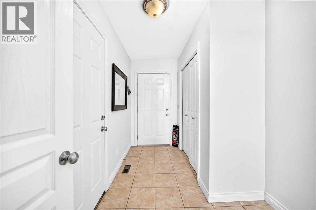 21 Tucker Circle, Okotoks — photo 5