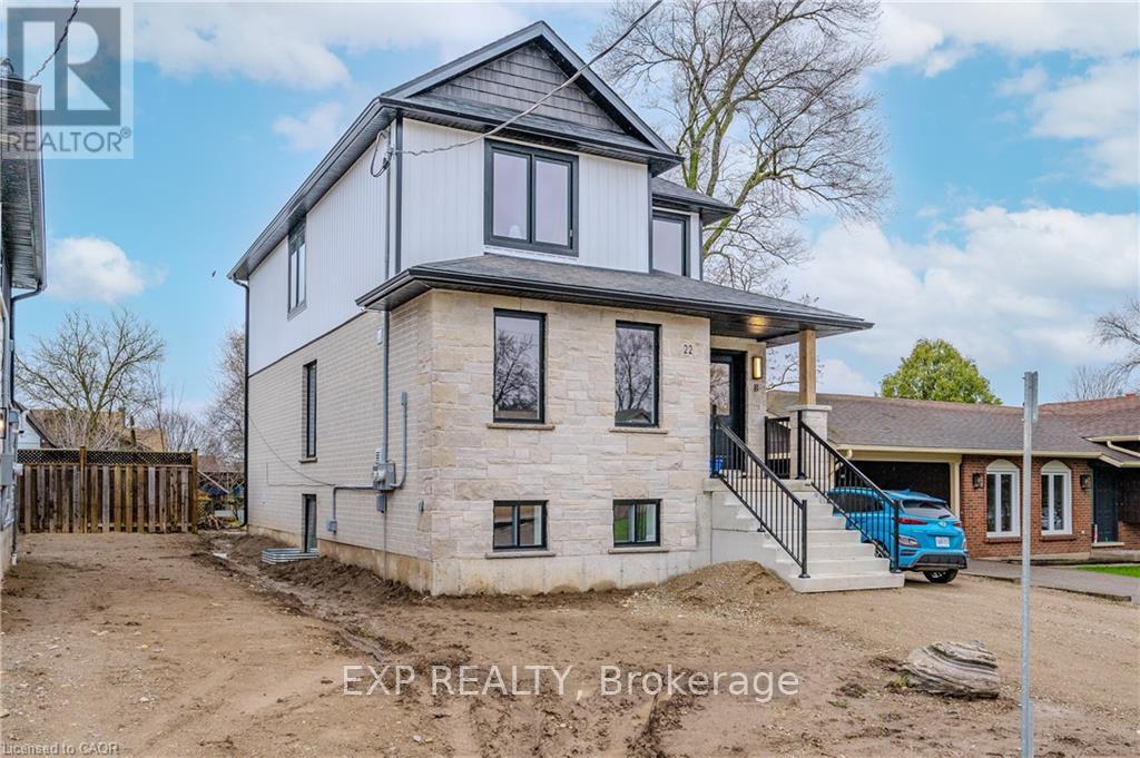 A - 22 HINCKS STREET — photo 2