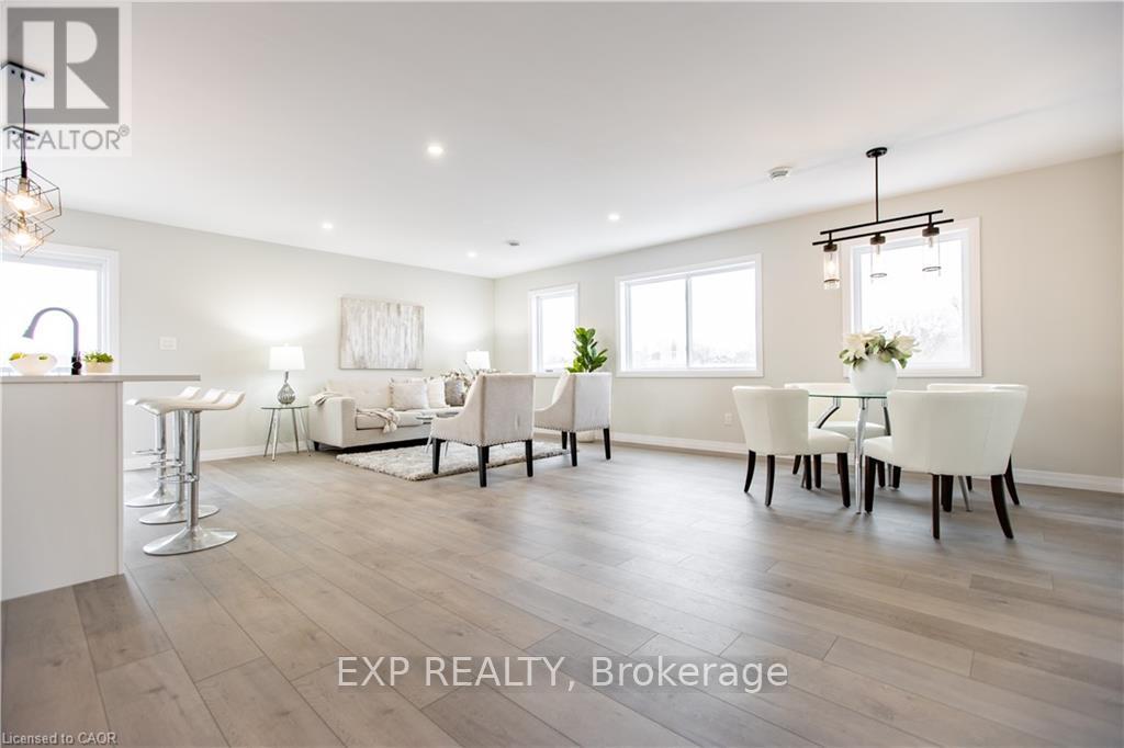 A - 22 HINCKS STREET, Wilmot — photo 4