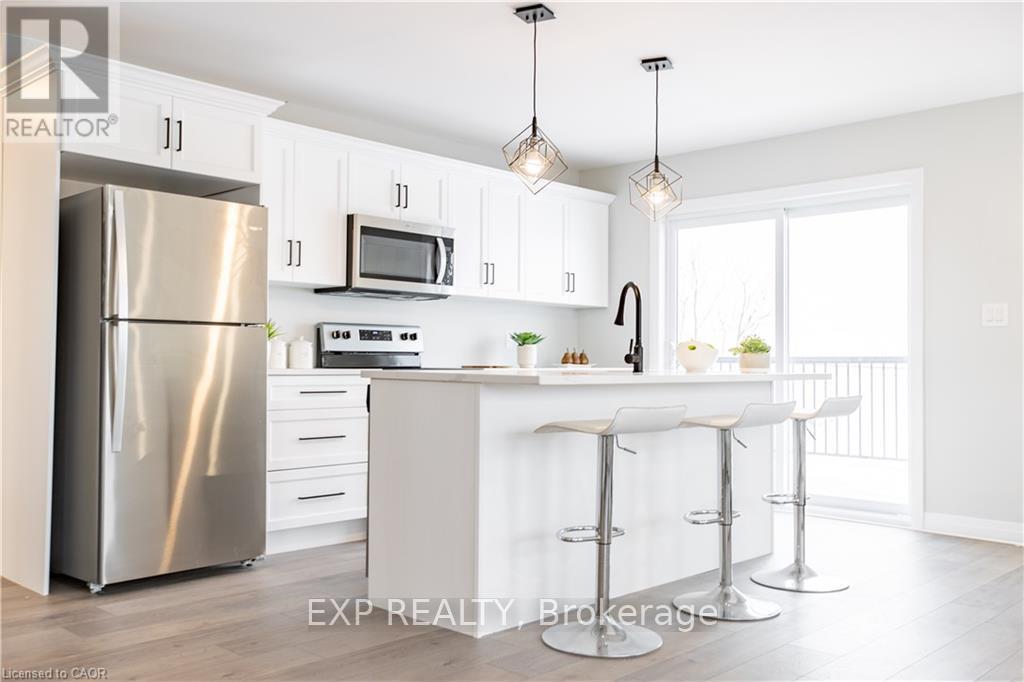 A - 22 HINCKS STREET, Wilmot — photo 6