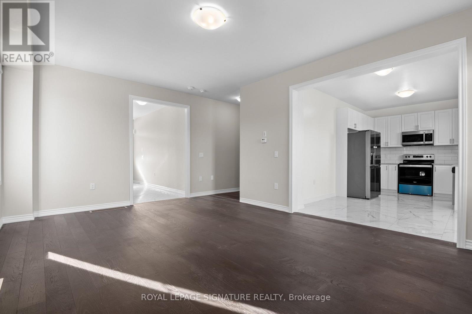 MAIN & UPPER FLOOR - 1 AITCHISON AVENUE, Southgate — photo 10