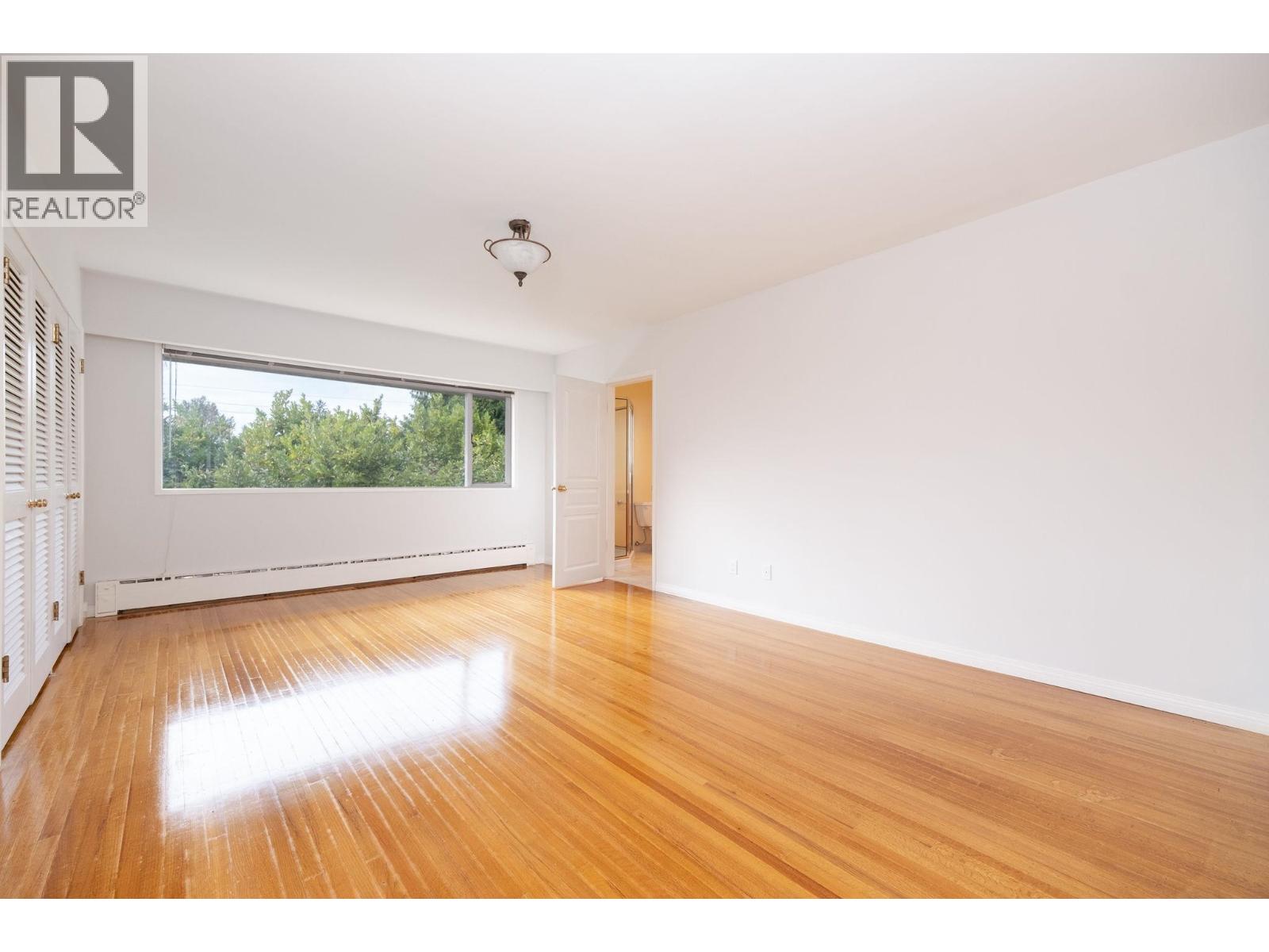 775 Southborough Drive, West Vancouver — photo 19