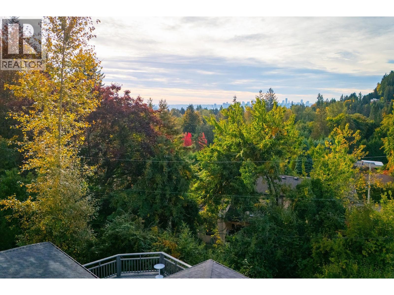 775 Southborough Drive, West Vancouver — photo 34