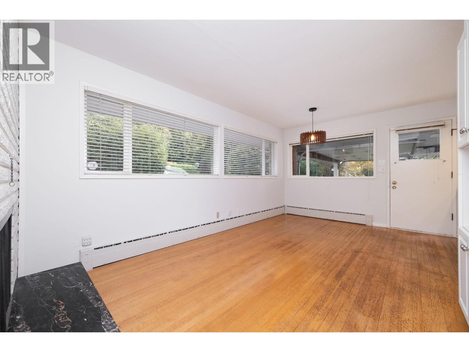 775 Southborough Drive, West Vancouver — photo 12