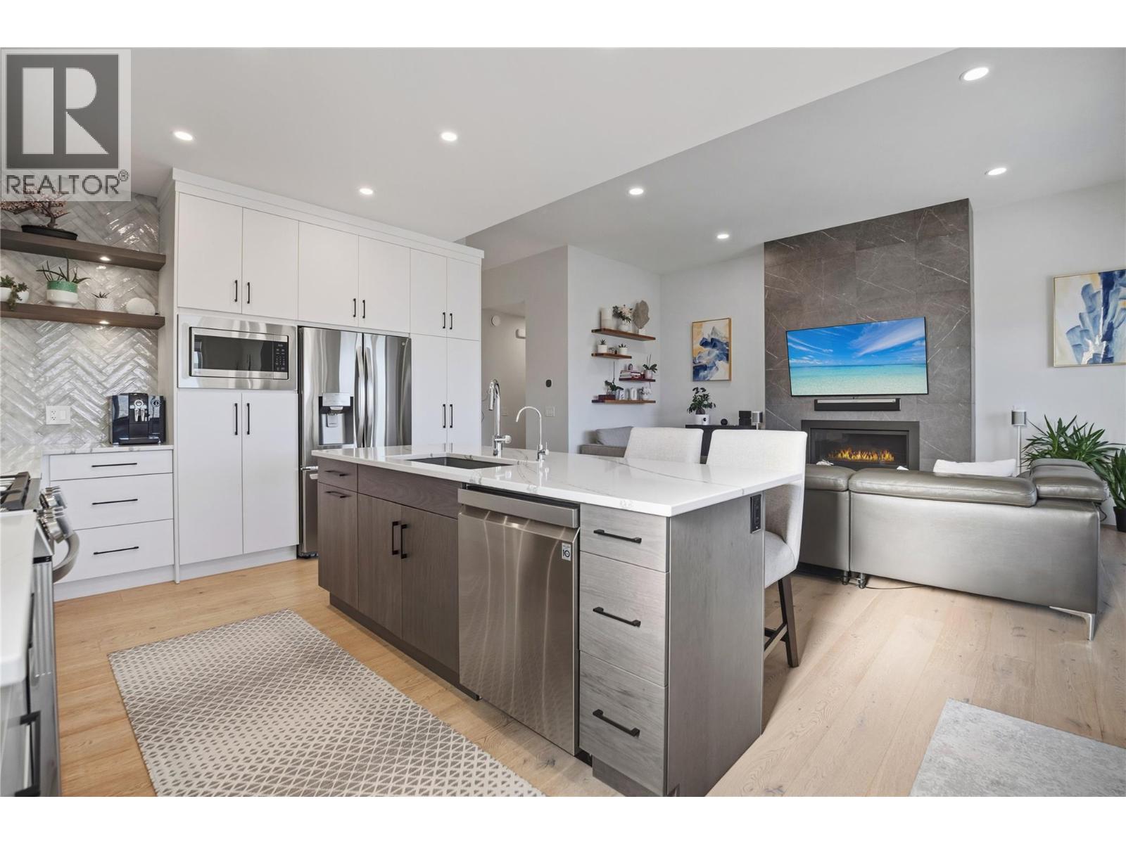  2149 Ensign Quay, West Kelowna