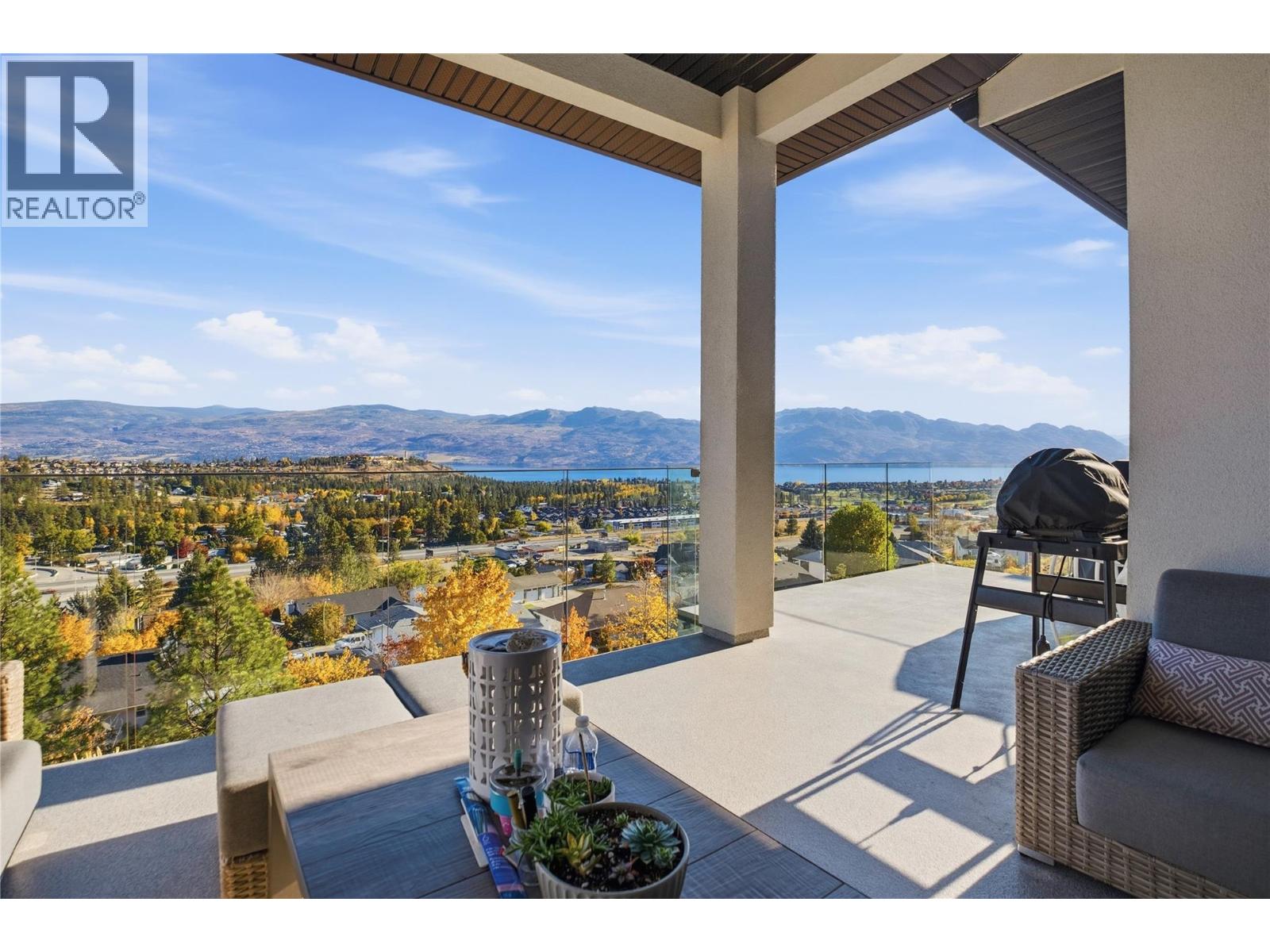  2149 Ensign Quay, West Kelowna