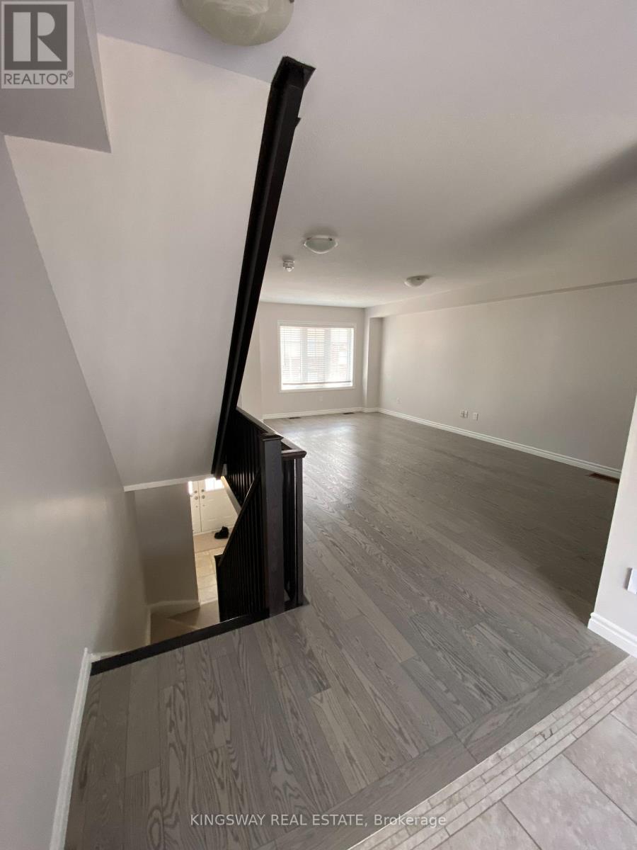 16 KENRIDGE TERRACE, Hamilton (Stoney Creek Mountain) — photo 2