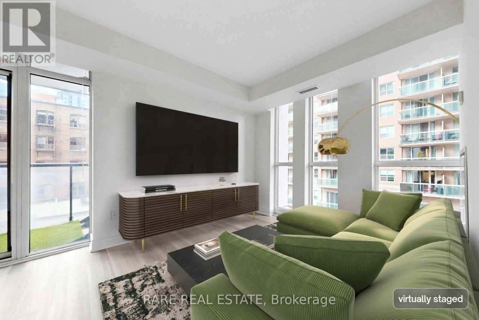 #512 400 ADELAIDE STREET E - 13