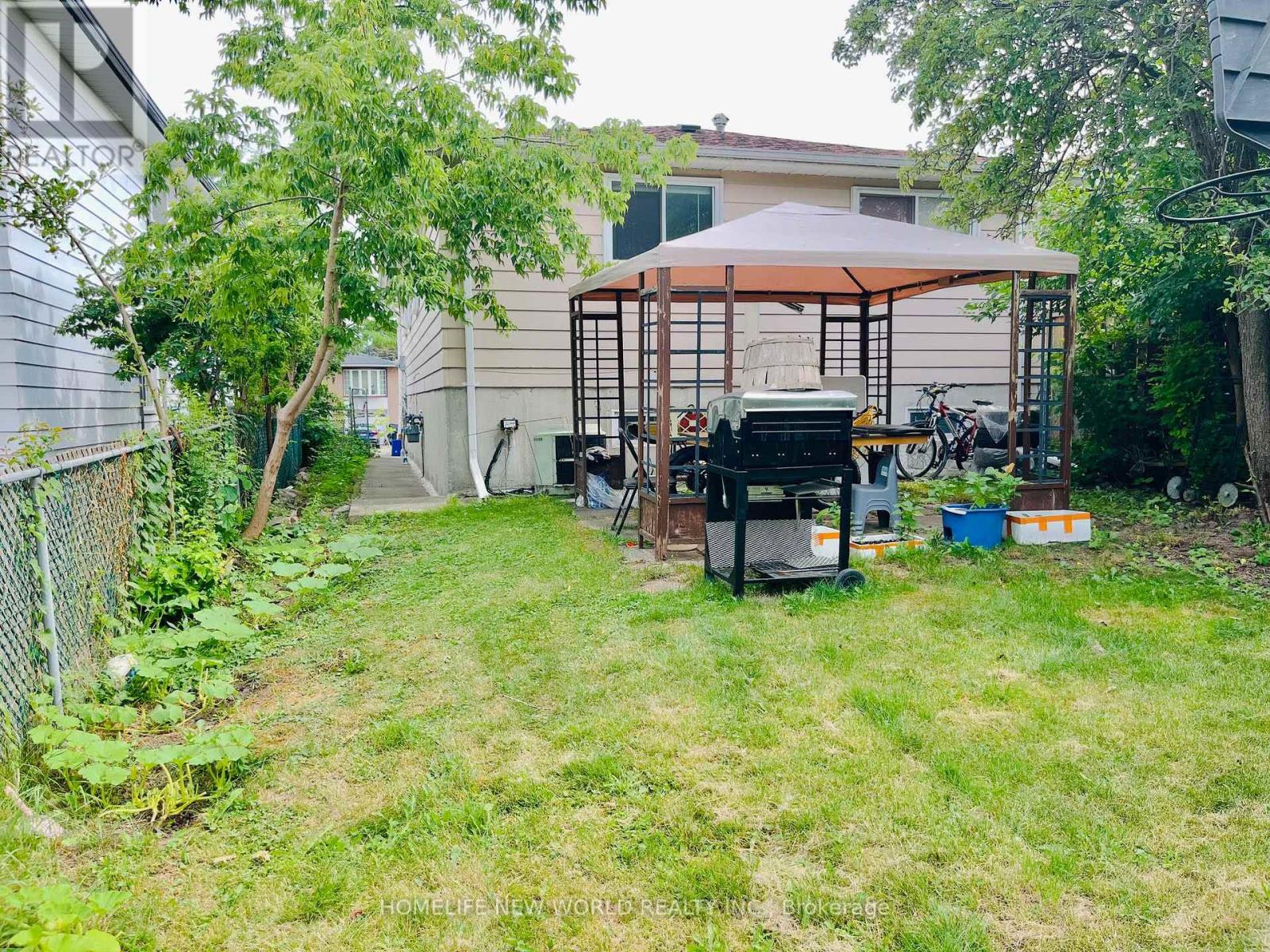 95 PETTIBONE SQUARE - 10
