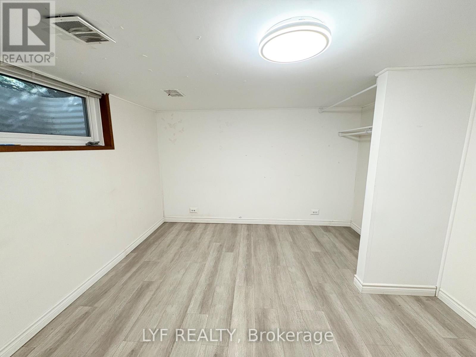 BSMT - 6 THORN LANE, Toronto (Banbury-Don Mills) — photo 6