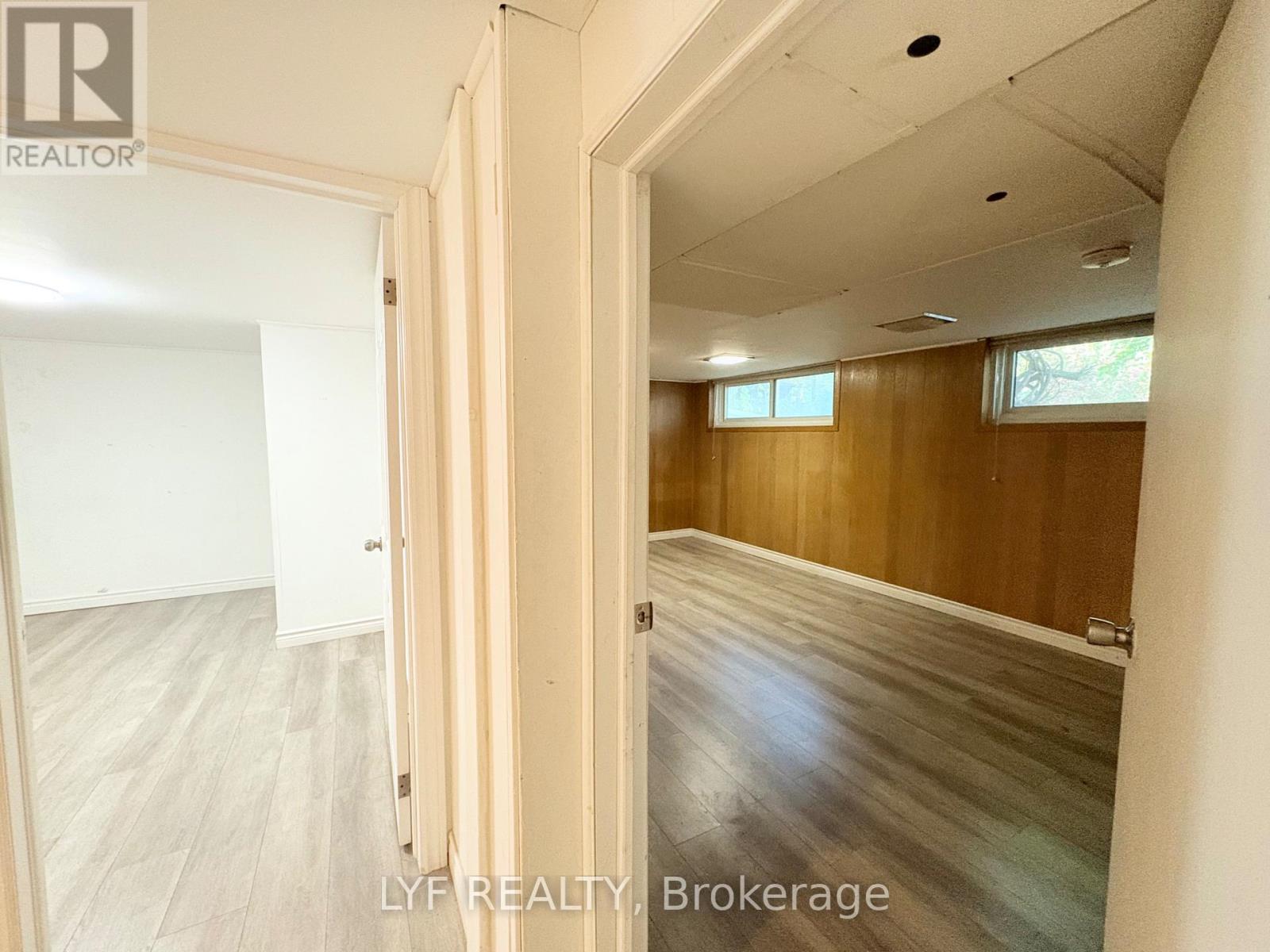 BSMT - 6 THORN LANE, Toronto (Banbury-Don Mills) — photo 7