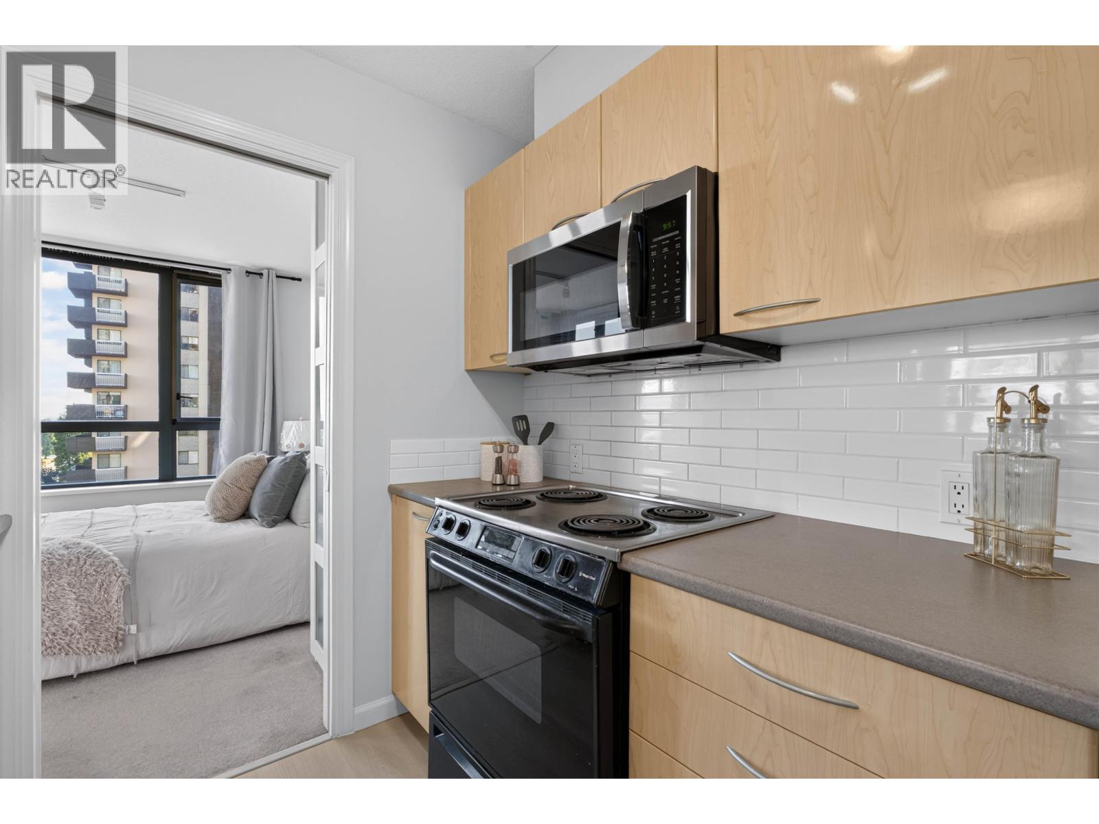 805 4888 Hazel Street, Burnaby — photo 12