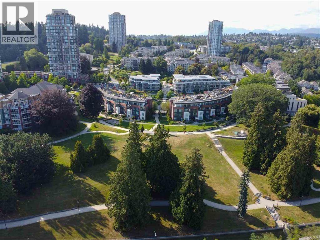 220 22 East ROYAL Avenue, New Westminster