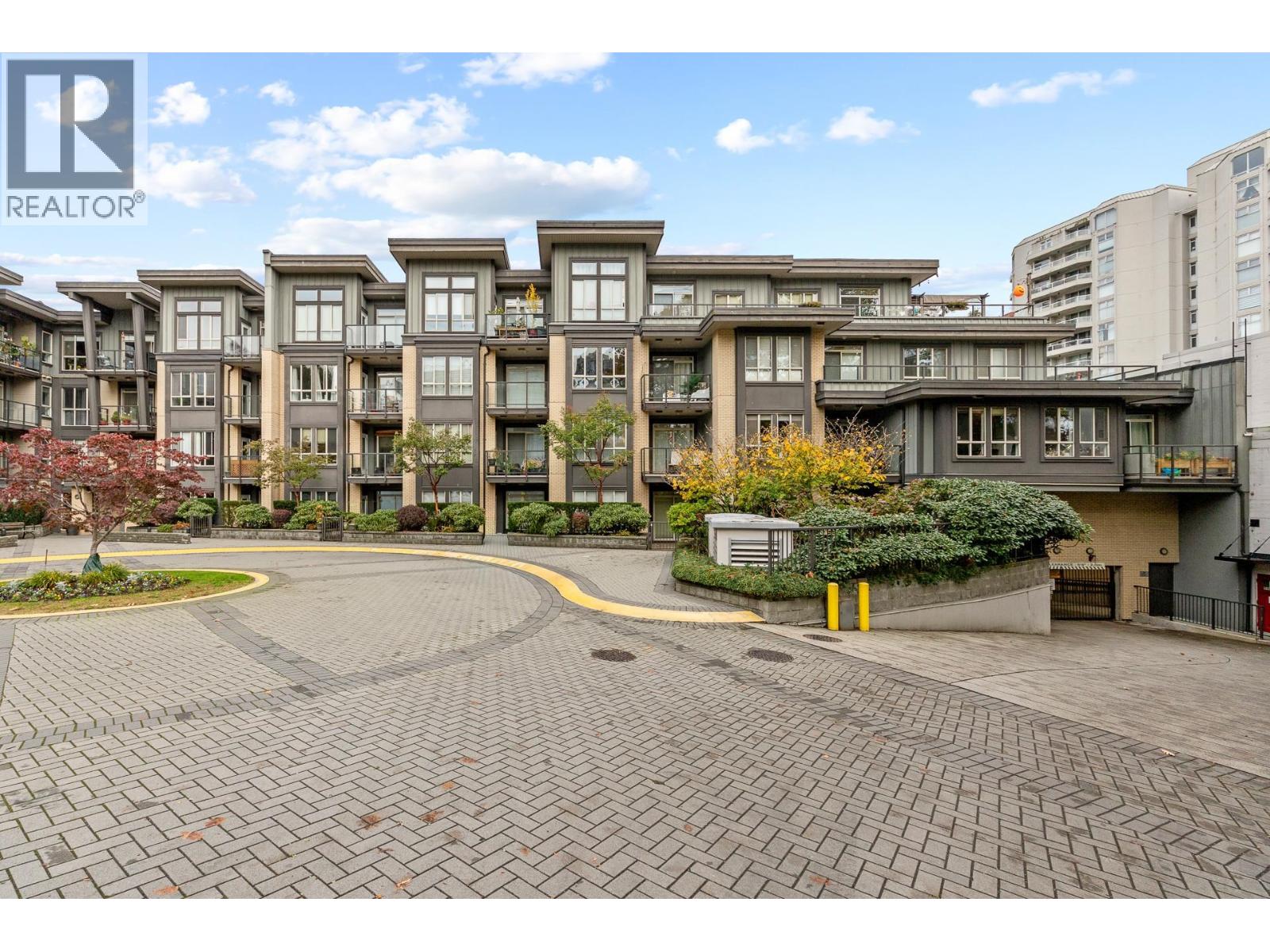 301 – 225 Francis Way