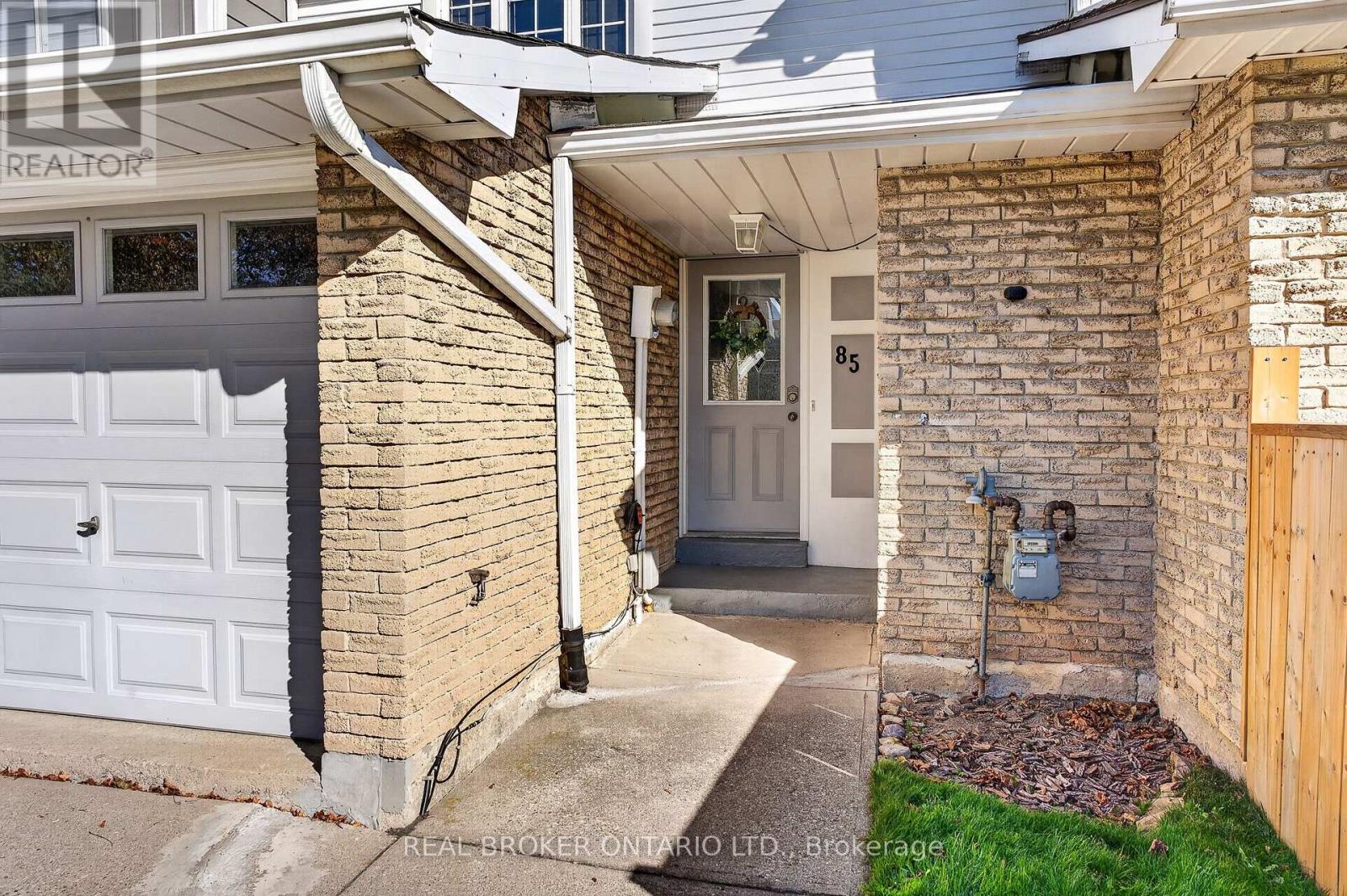 85 GLEDHILL CRESCENT, Hamilton (Gourley) — photo 3