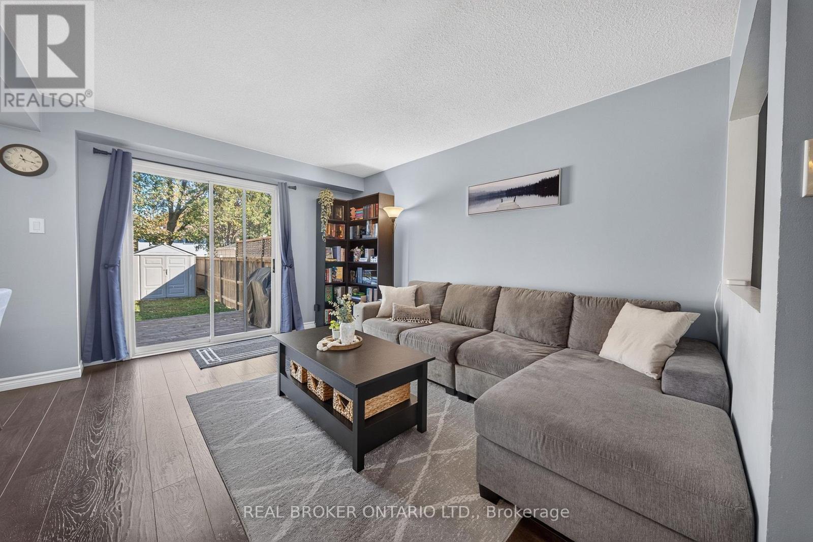 85 GLEDHILL CRESCENT, Hamilton (Gourley) — photo 5